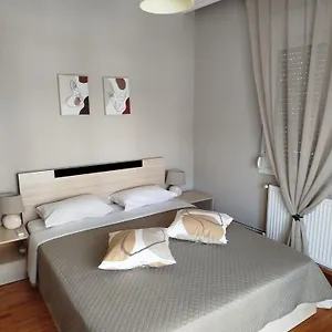 verificați disponibilitatea